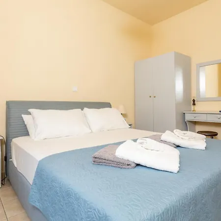 Russa Alexandros Khelmáta